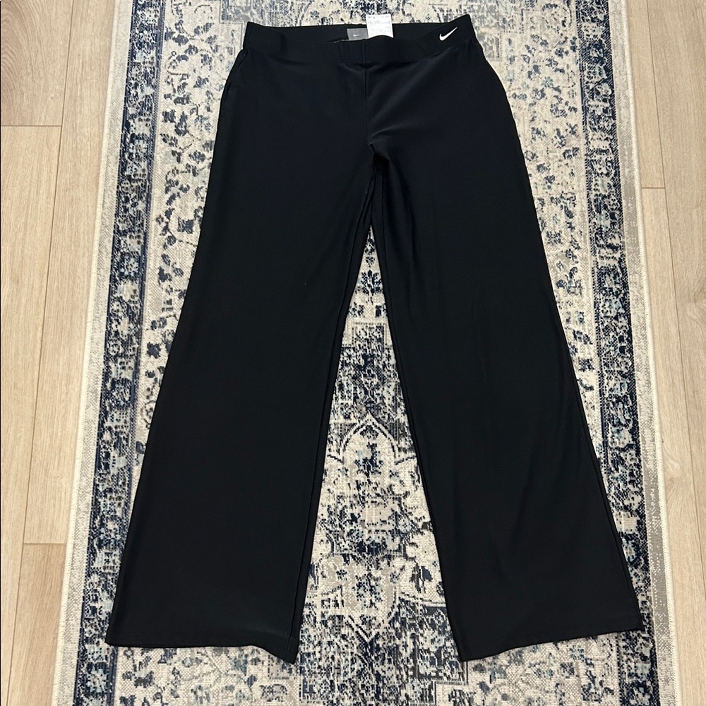 Nike Women's Black Wide-Leg Pants